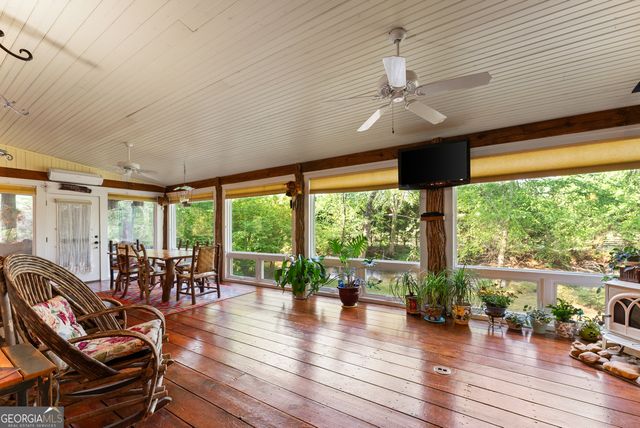 1304 Highway 17, Sautee Nacoochee, GA 30571