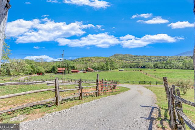 1304 Highway 17, Sautee Nacoochee, GA 30571