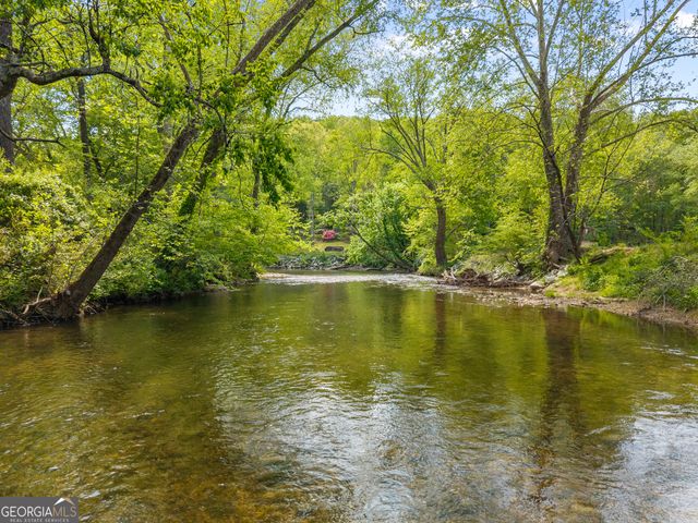 1304 Highway 17, Sautee Nacoochee, GA 30571