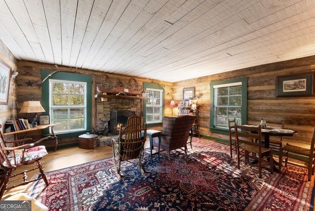 1304 Highway 17, Sautee Nacoochee, GA 30571