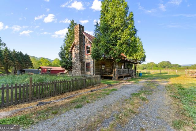 1304 Highway 17, Sautee Nacoochee, GA 30571