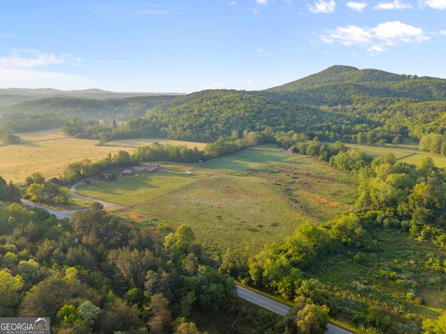 1304 Highway 17, Sautee Nacoochee, GA 30571