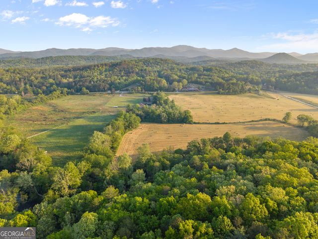 1304 Highway 17, Sautee Nacoochee, GA 30571