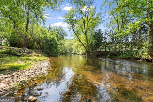 1304 Highway 17, Sautee Nacoochee, GA 30571