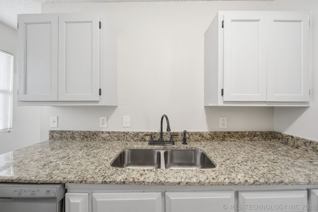 3411 S 213th East Avenue, Broken Arrow, OK 74014