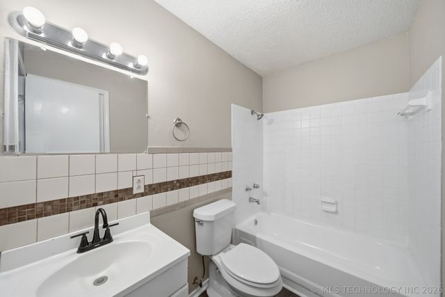 3411 S 213th East Avenue, Broken Arrow, OK 74014