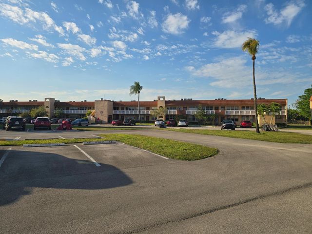 9001 Sunrise Lakes Boulevard 110, Sunrise, FL 33322