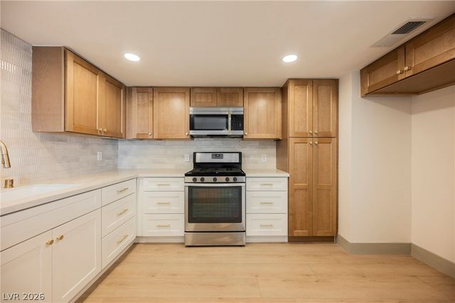 3543 Haverhill Street, Las Vegas, NV 89121