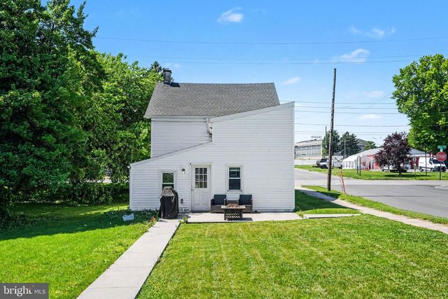 400 ROSS AVE, New Cumberland, PA 17070