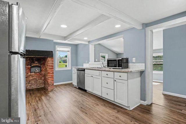 400 ROSS AVE, New Cumberland, PA 17070
