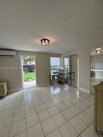 1617 NW 8th St Studio B, Miami, FL 33125