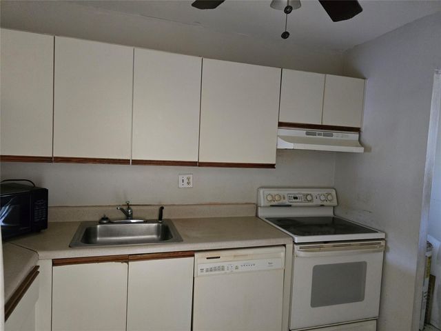 7925 Colony Circle 205, Fort Lauderdale, FL 33321