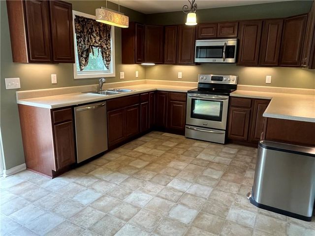 1429 Thyatia Brockton Road, Jefferson, GA 30549