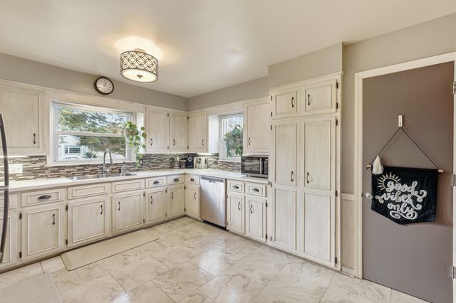 3318 Earle Avenue Sw, Grandville City, MI 49418