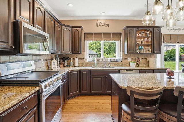 10626 Erie Drive, Crown Point, IN 46307