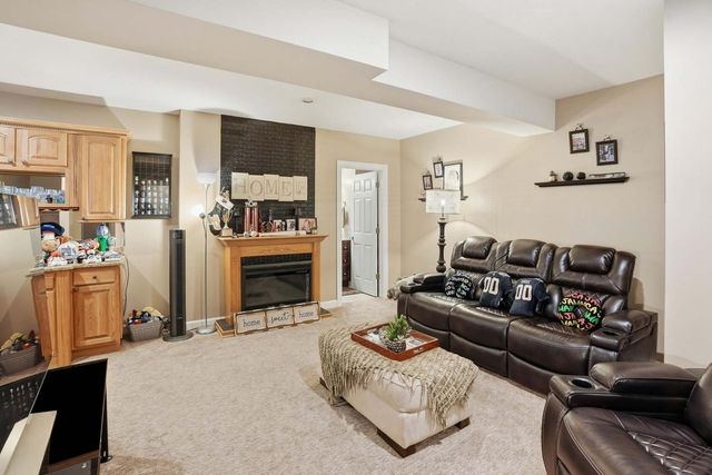 10626 Erie Drive, Crown Point, IN 46307