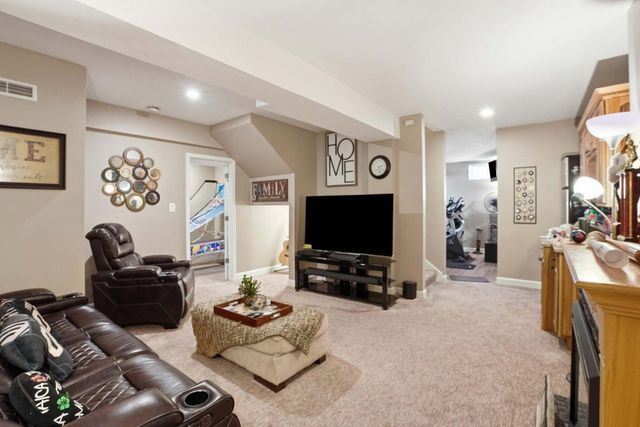 10626 Erie Drive, Crown Point, IN 46307