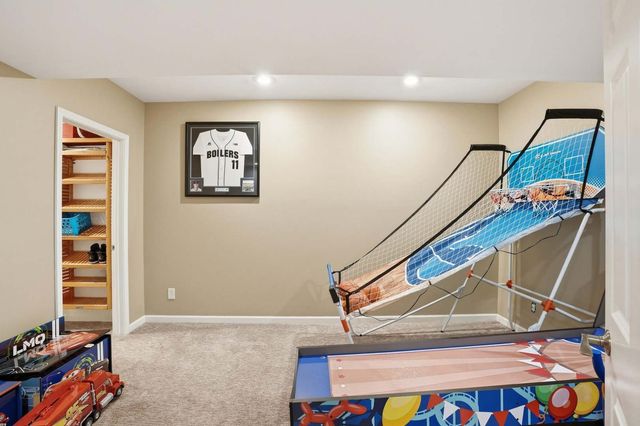 10626 Erie Drive, Crown Point, IN 46307