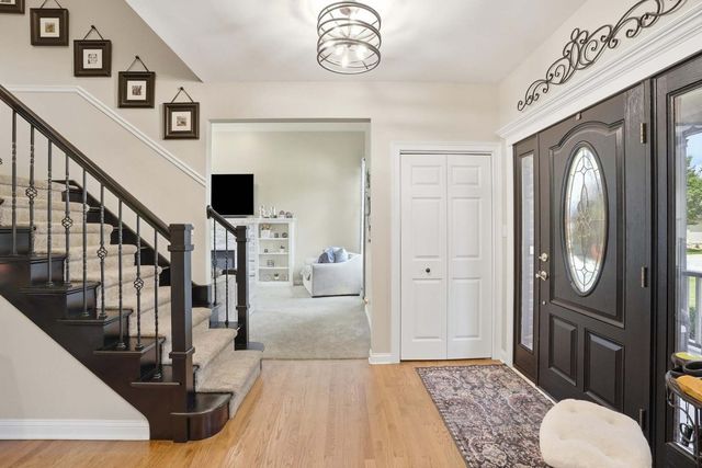 10626 Erie Drive, Crown Point, IN 46307