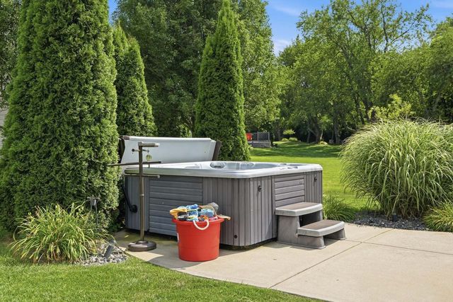 10626 Erie Drive, Crown Point, IN 46307