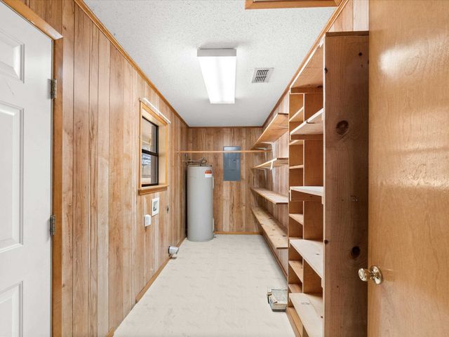 237 COUNTY ROAD 2937, Hughes Springs, TX 75656