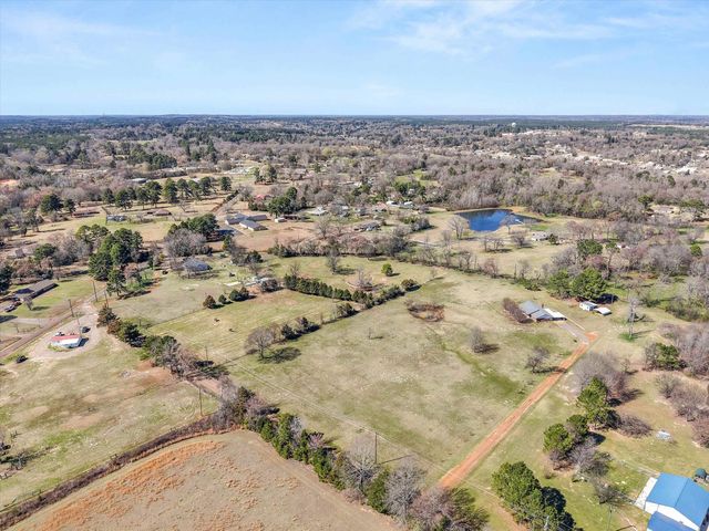 237 COUNTY ROAD 2937, Hughes Springs, TX 75656
