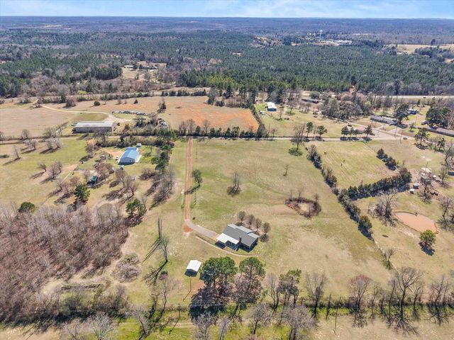 237 COUNTY ROAD 2937, Hughes Springs, TX 75656