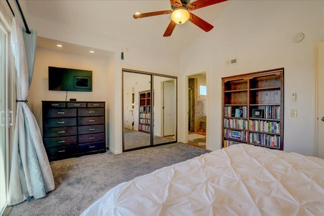 11594 Madrone Ct, Auburn, CA 95602