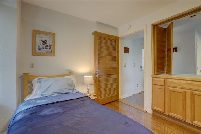 11594 Madrone Ct, Auburn, CA 95602