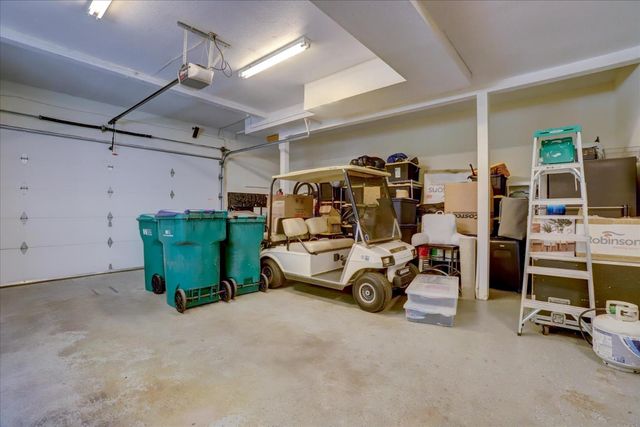 11594 Madrone Ct, Auburn, CA 95602