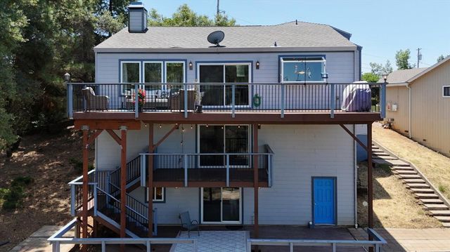 11594 Madrone Ct, Auburn, CA 95602