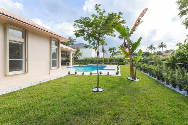 15683 CYPRESS PARK Drive, Wellington, FL 33414