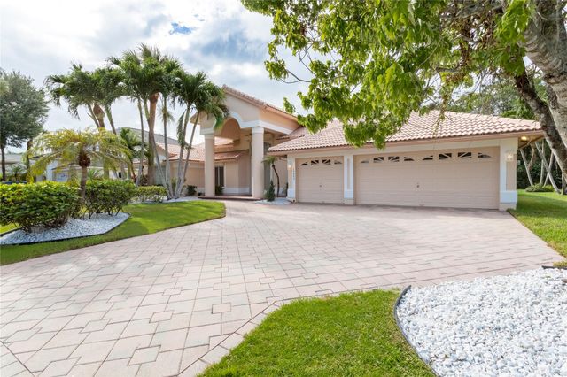 15683 CYPRESS PARK Drive, Wellington, FL 33414