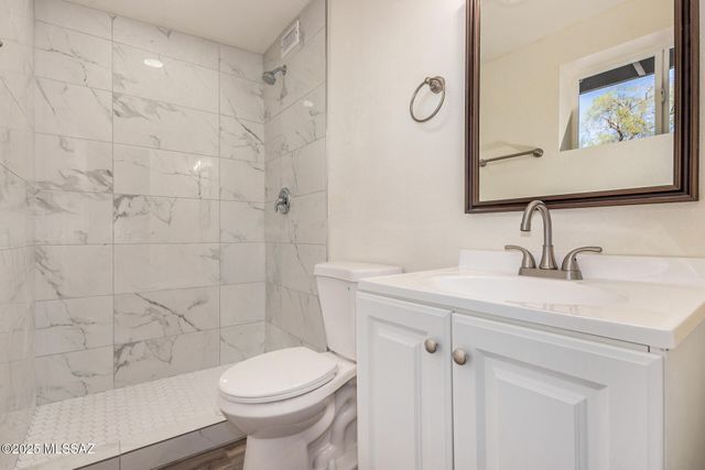 1356 W Calle Del Ensayador, Sahuarita, AZ 85629