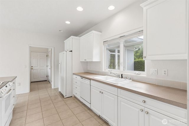 4330 Prestwick Lane SE, Olympia, WA 98501