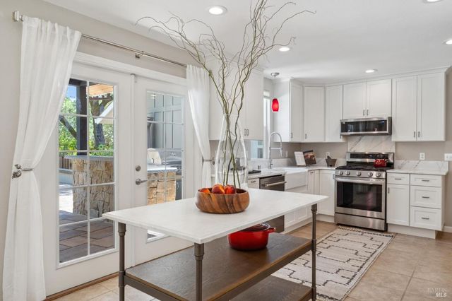 4880 Warm Springs Rd, Glen Ellen, CA 95442