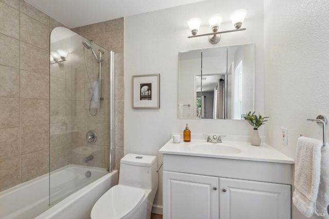 4880 Warm Springs Rd, Glen Ellen, CA 95442