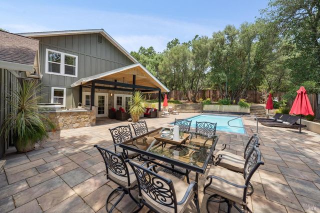 4880 Warm Springs Rd, Glen Ellen, CA 95442