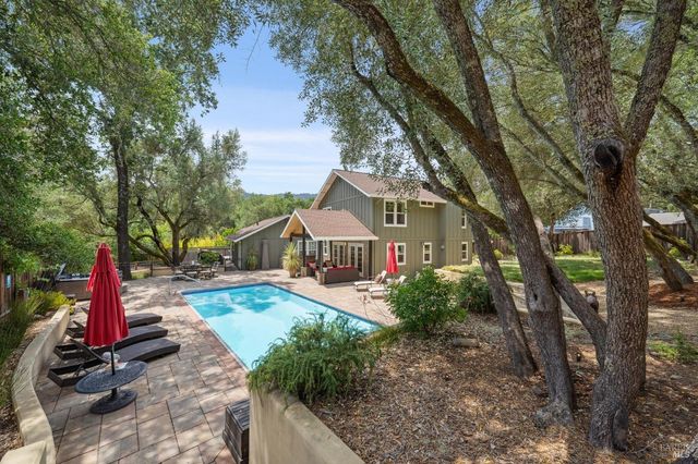 4880 Warm Springs Rd, Glen Ellen, CA 95442