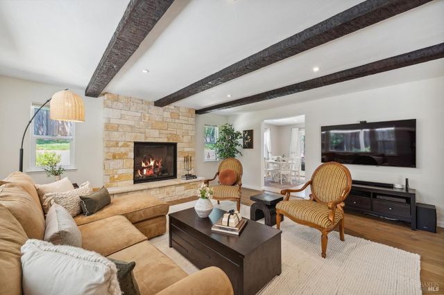 4880 Warm Springs Rd, Glen Ellen, CA 95442