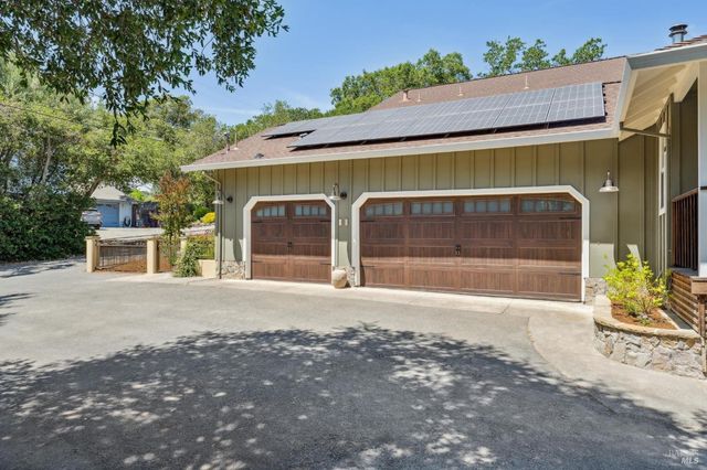 4880 Warm Springs Rd, Glen Ellen, CA 95442