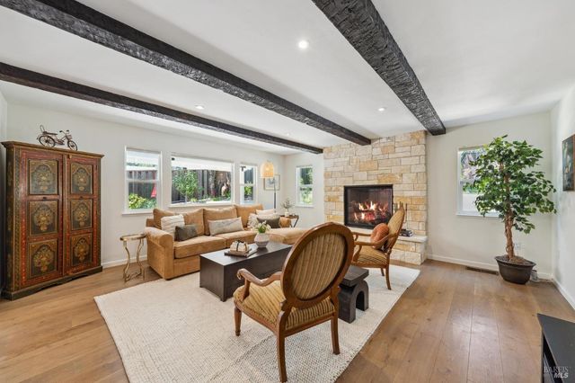 4880 Warm Springs Rd, Glen Ellen, CA 95442