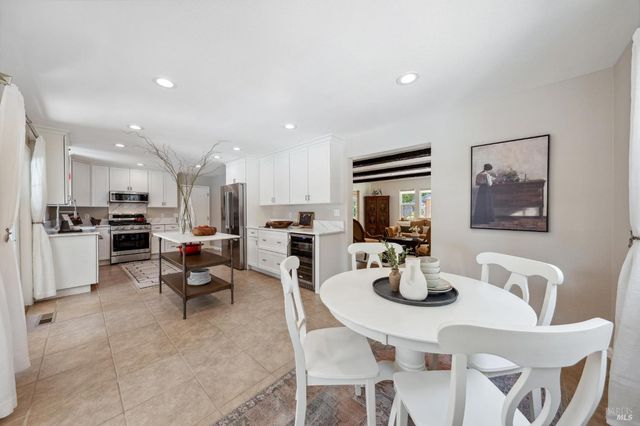 4880 Warm Springs Rd, Glen Ellen, CA 95442