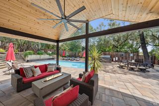 4880 Warm Springs Rd, Glen Ellen, CA 95442