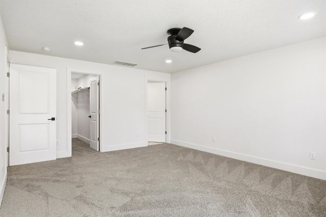 404 E Wolf ST, Granger, TX 76530
