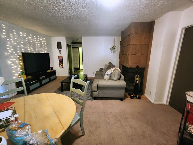 701 W 25th ST 4, Austin, TX 78705