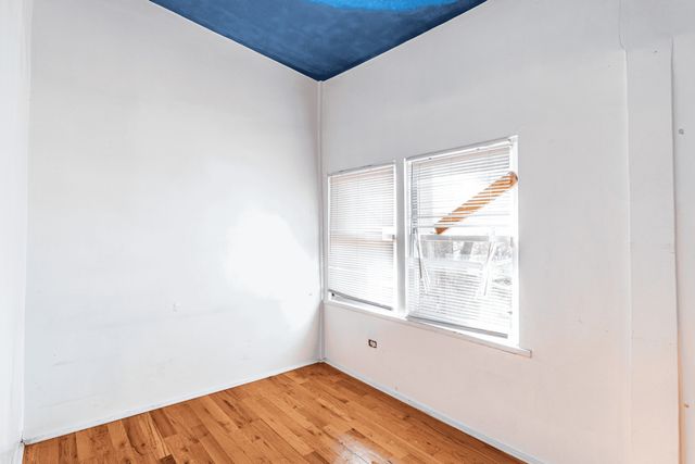 5228 S JUSTINE Street, Chicago, IL 60609