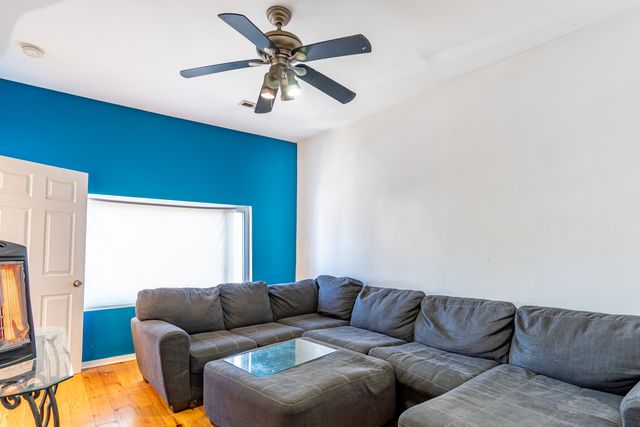 5228 S JUSTINE Street, Chicago, IL 60609