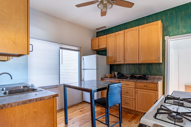 5228 S JUSTINE Street, Chicago, IL 60609