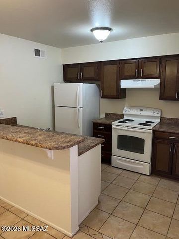 6640 E Calle La Paz, Tucson, AZ 85715